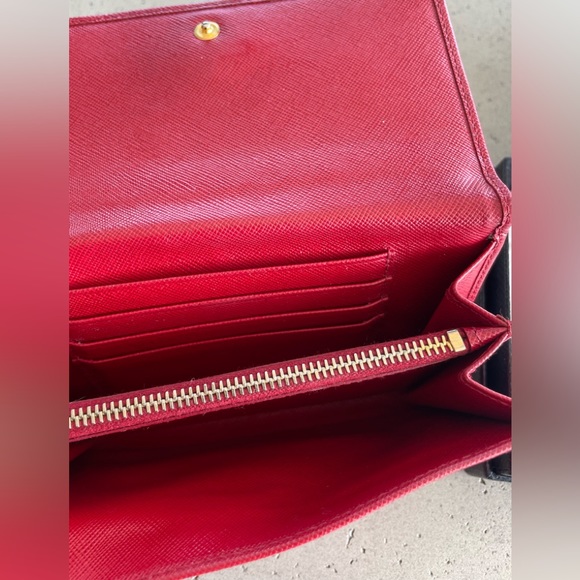 PRADA red saffiano wristlet - Picture 5 of 13